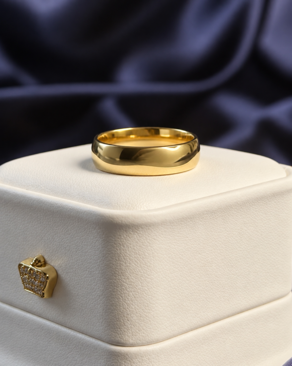 Classic Gold-Toned Band